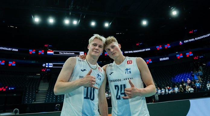 Luka ja Nooa Marttilan EM-mitalijuhlia vietetään Maskussa Nooa ja Luka Marttila. Kuva: Suomen Lentopalloliitto / Linnea Laatikainen.